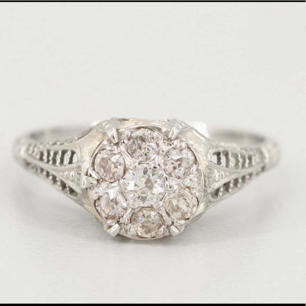 Antique Filigree 18K & platinum diamond cluster